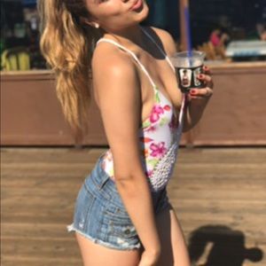 Carmar distressed denim shorts size 26